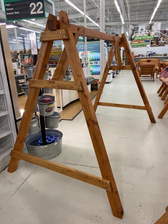 4X4 A-Frame Sawdust & Splinters - Nederland
