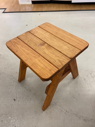Square End Table Sawdust & Splinters - Nederland